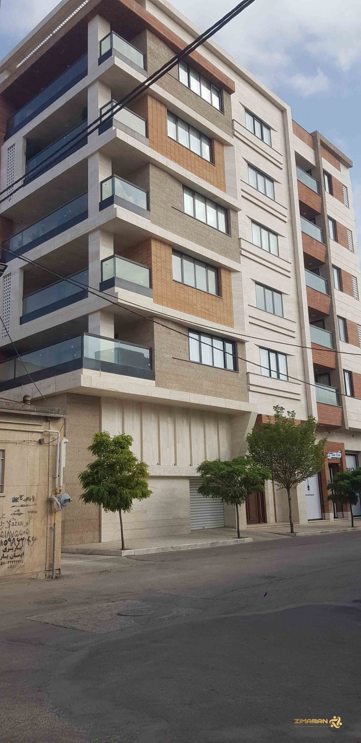 تصویر نمای کامل ساختمان؛ آب‌بندی و عایق‌کاری شده با محصولات زیمابان
